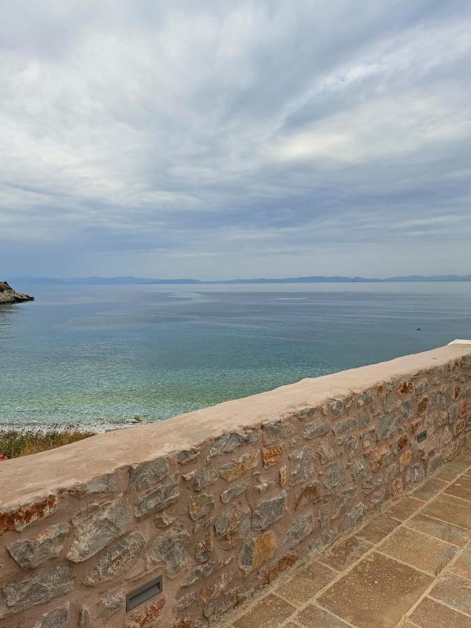 Arapis Rooms & Suites Agios Kiprianos Eksteriør bilde