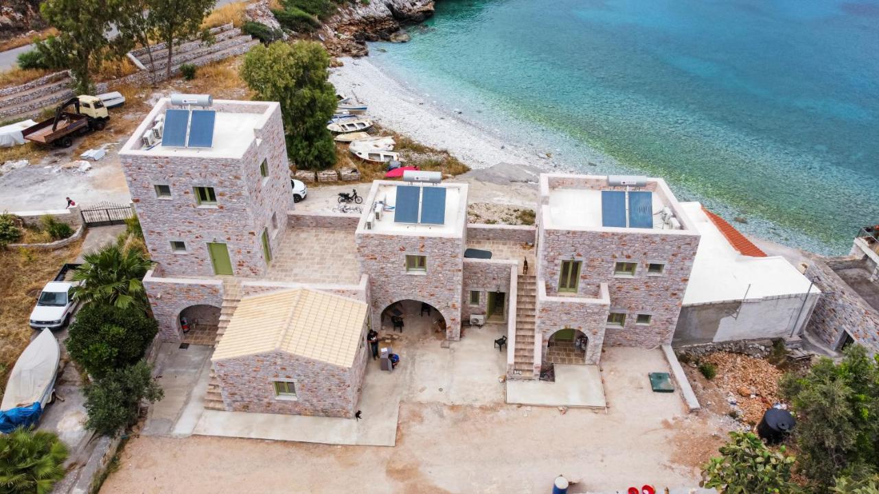 Arapis Rooms & Suites Agios Kiprianos Eksteriør bilde
