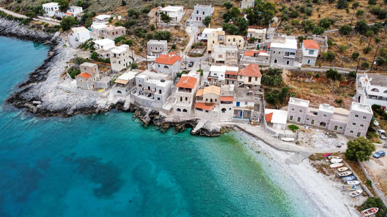 Arapis Rooms & Suites Agios Kiprianos Eksteriør bilde