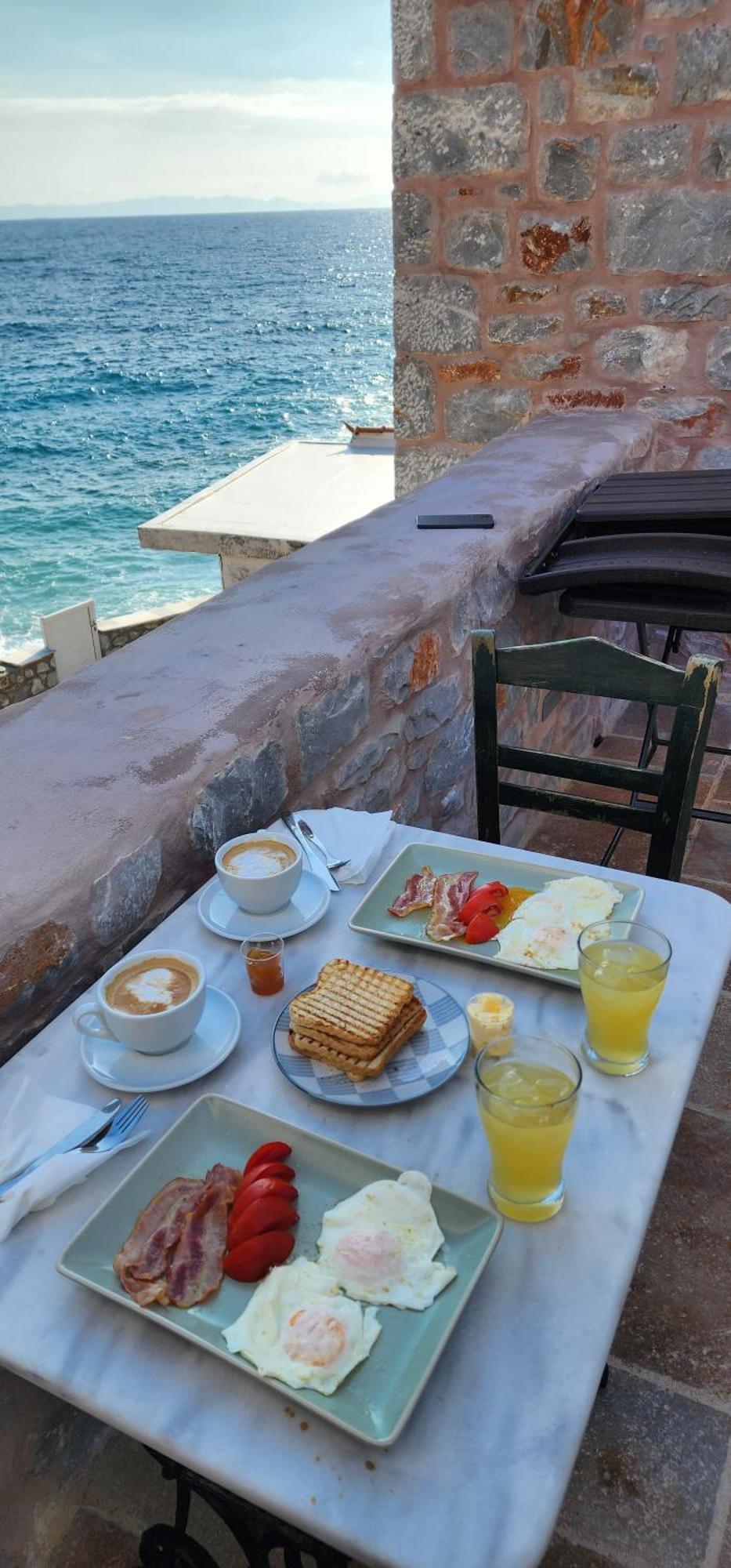 Arapis Rooms & Suites Agios Kiprianos Eksteriør bilde