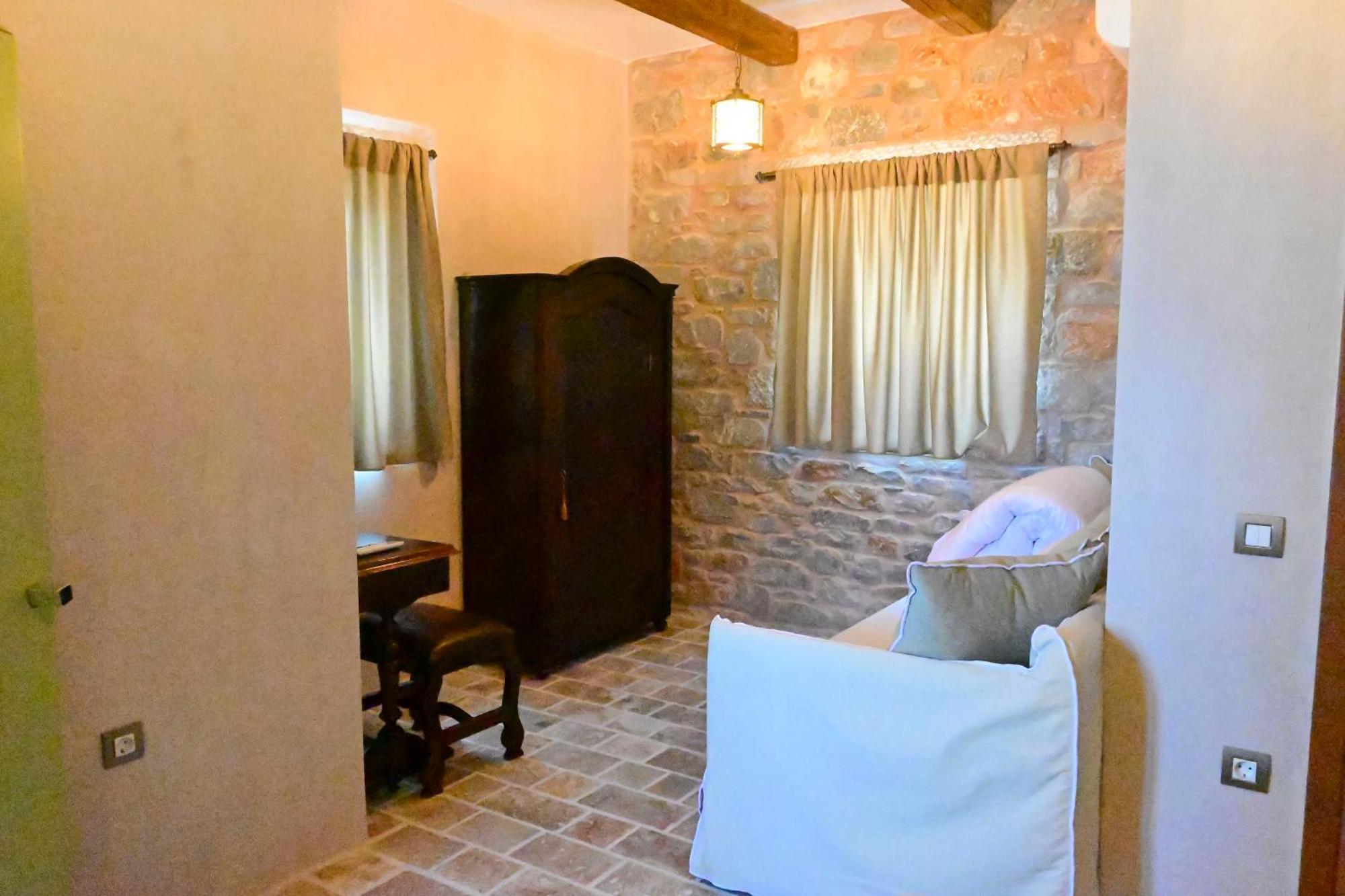 Arapis Rooms & Suites Agios Kiprianos Eksteriør bilde