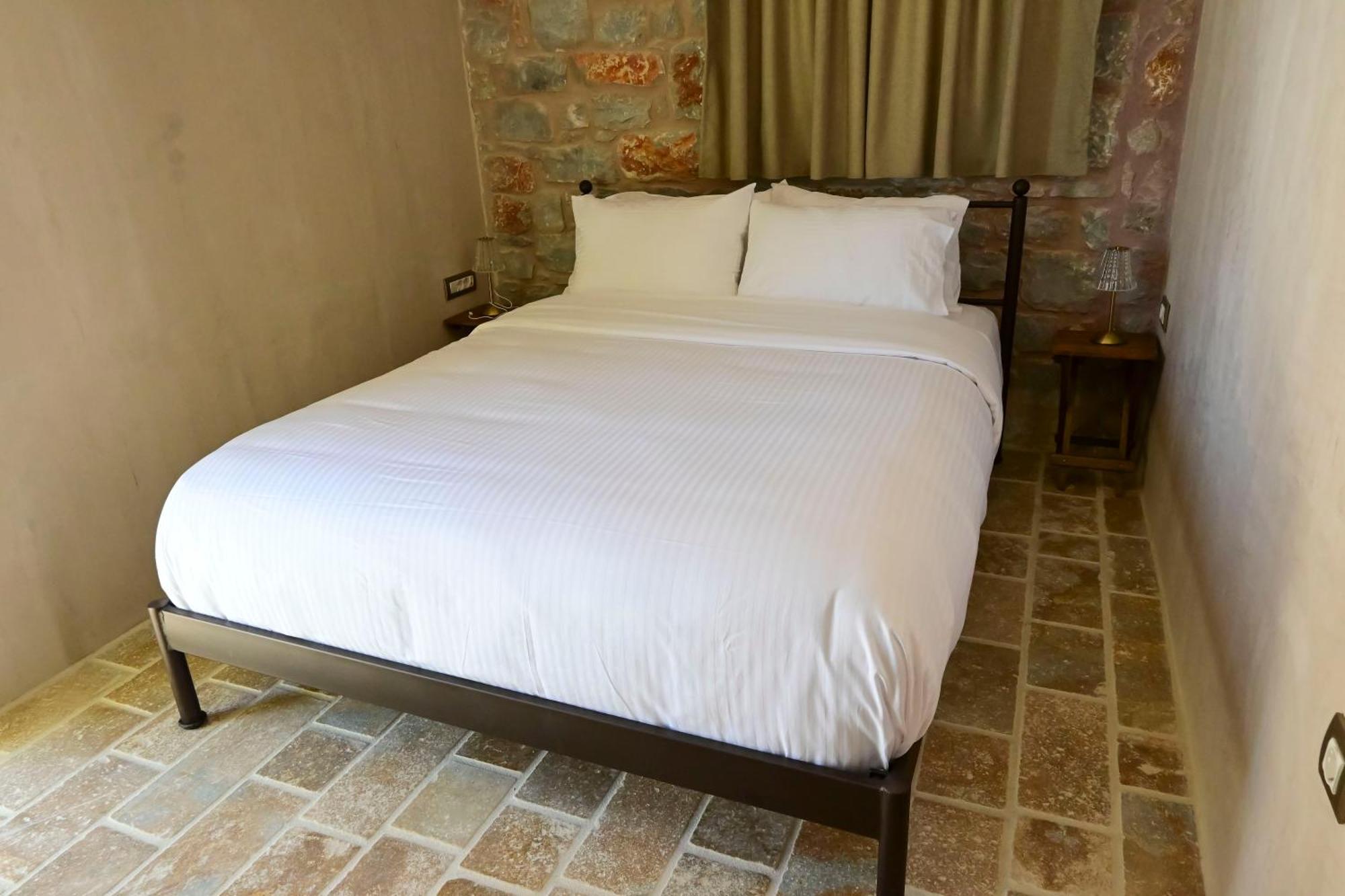 Arapis Rooms & Suites Agios Kiprianos Eksteriør bilde