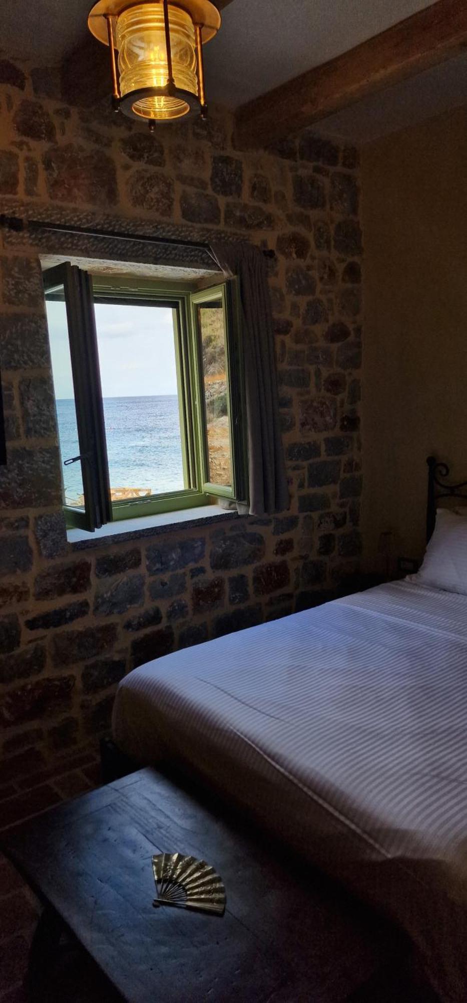 Arapis Rooms & Suites Agios Kiprianos Eksteriør bilde