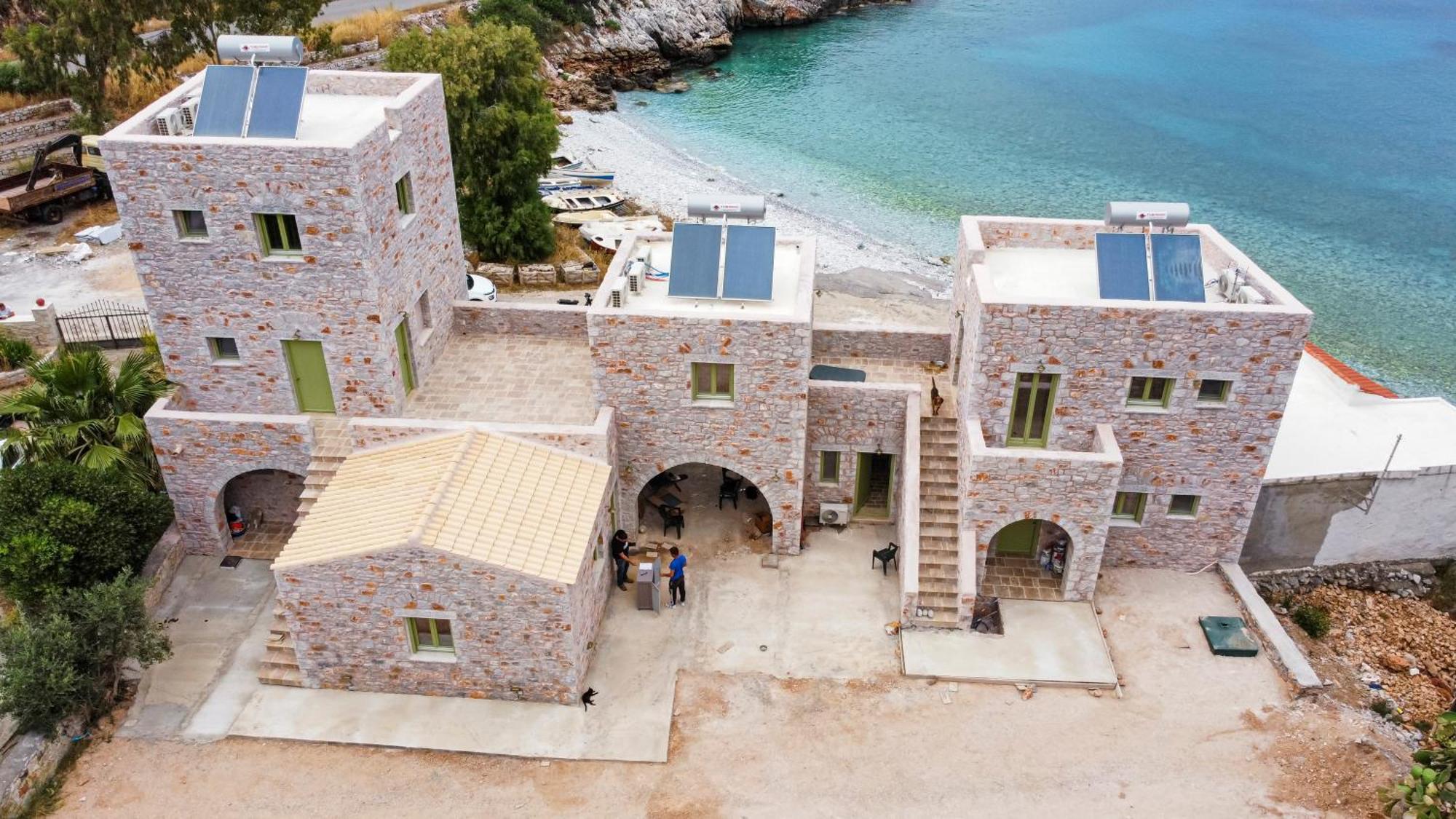 Arapis Rooms & Suites Agios Kiprianos Eksteriør bilde